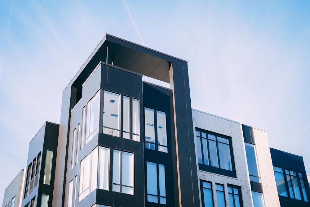 Flats & Apartments